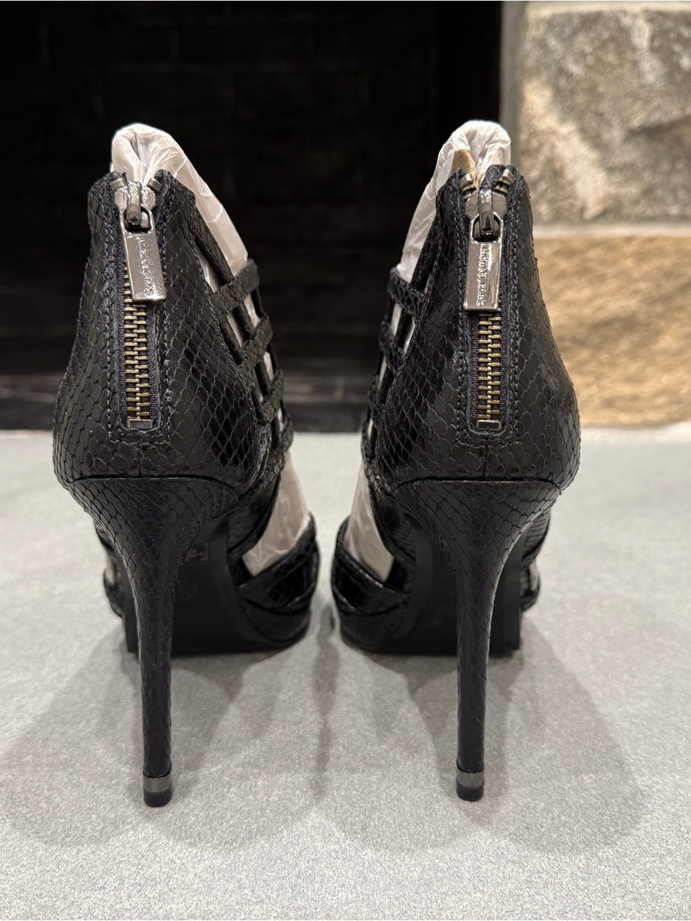 Black Leather Strappy Cage High Heels - Picture 4 of 5